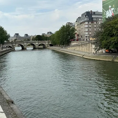 Luxe Paris Seine *